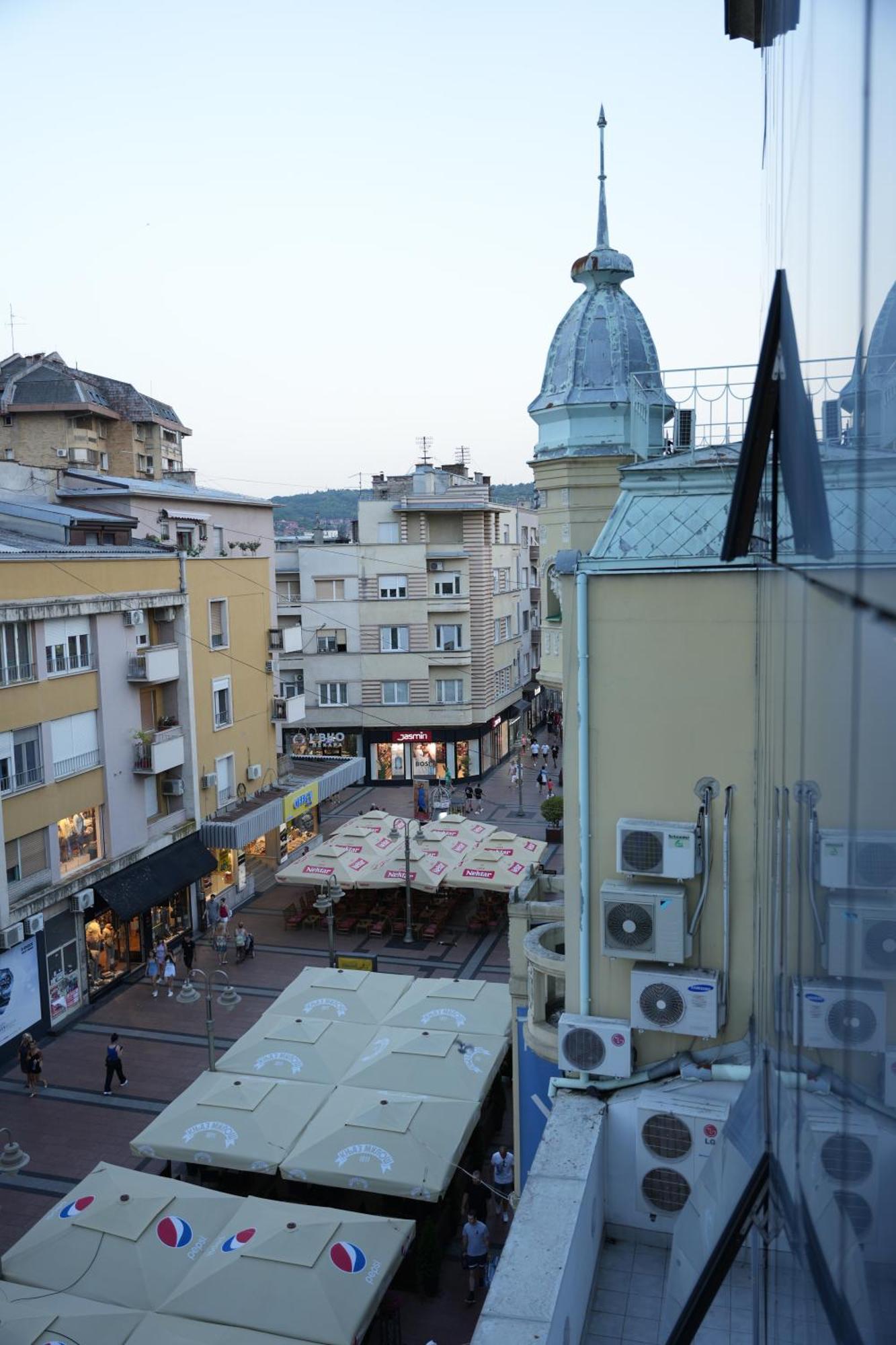 Black Diamond Ниш Экстерьер фото